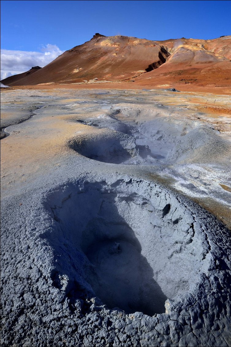 Zone géothermique de Námafjall dans le nord-est du pays. Tour d’Islande à vélo pendant 2 mois, été 2013.
Photo : Guillaume Hermant