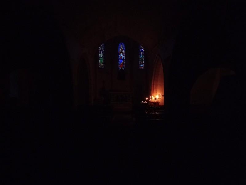 L'église de Sauvagnac au crépuscule. Elle reste ouverte en permanence. J'ai même songé à y dormir